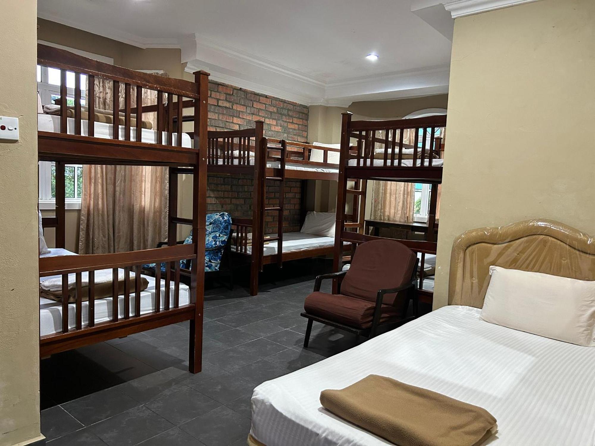 Kundasang Guesthouse Exterior photo